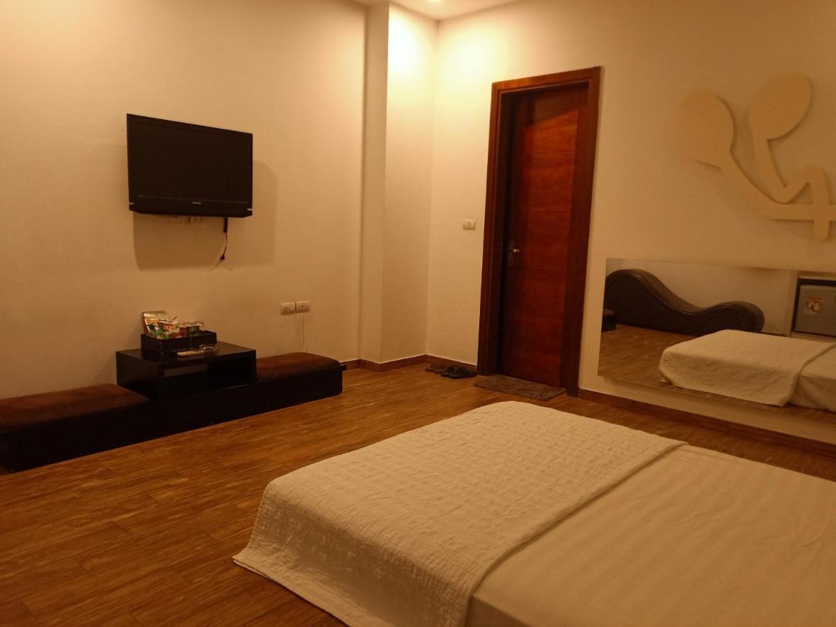 Blue Diamond Apartment Hotel Hanoi Esterno foto